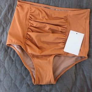 NWT Kortni Jeane Ruched Bottom in Golden
